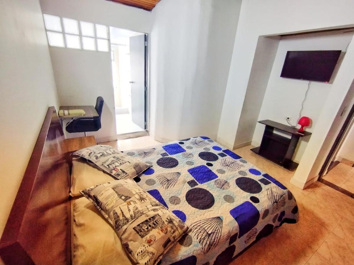 Aloha Hostel Bogota Bagian luar foto