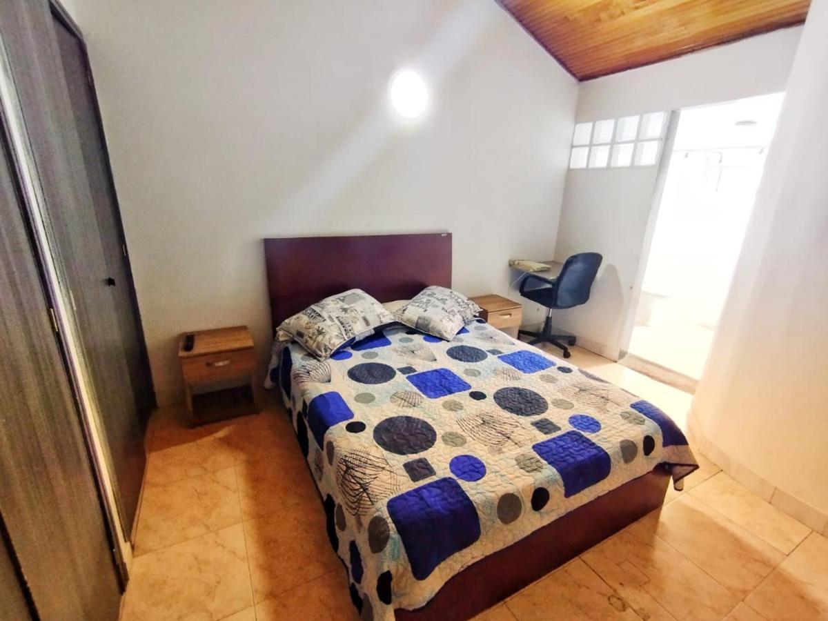 Aloha Hostel Bogota Bagian luar foto
