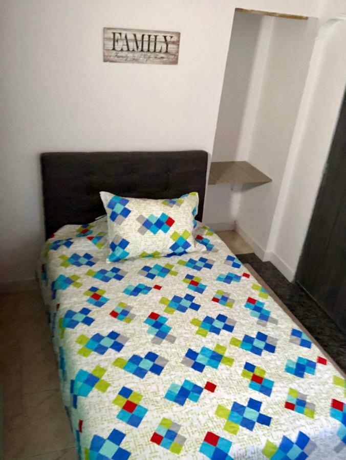 Aloha Hostel Bogota Bagian luar foto
