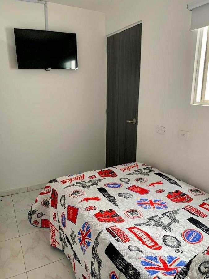 Aloha Hostel Bogota Bagian luar foto
